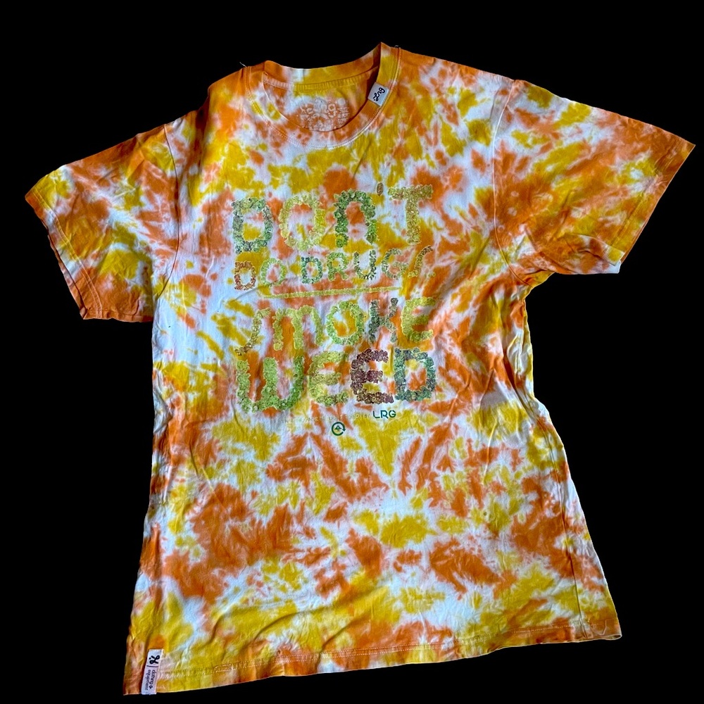 CannaDipt Capsule LRG Do Drugs x P.Licious Tie Dye